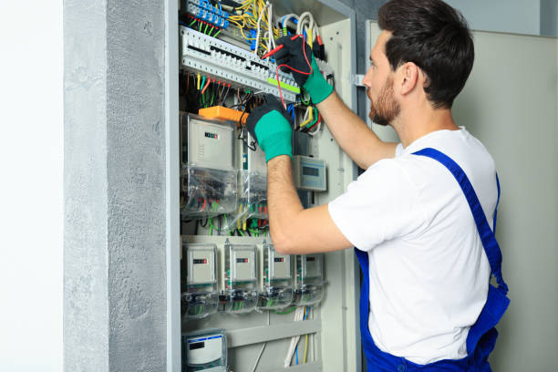 Best Emergency Electrical Repair  in Scottsbluff, NE